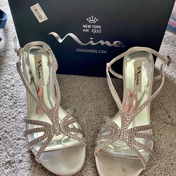 Heels - Picture 1 of 4